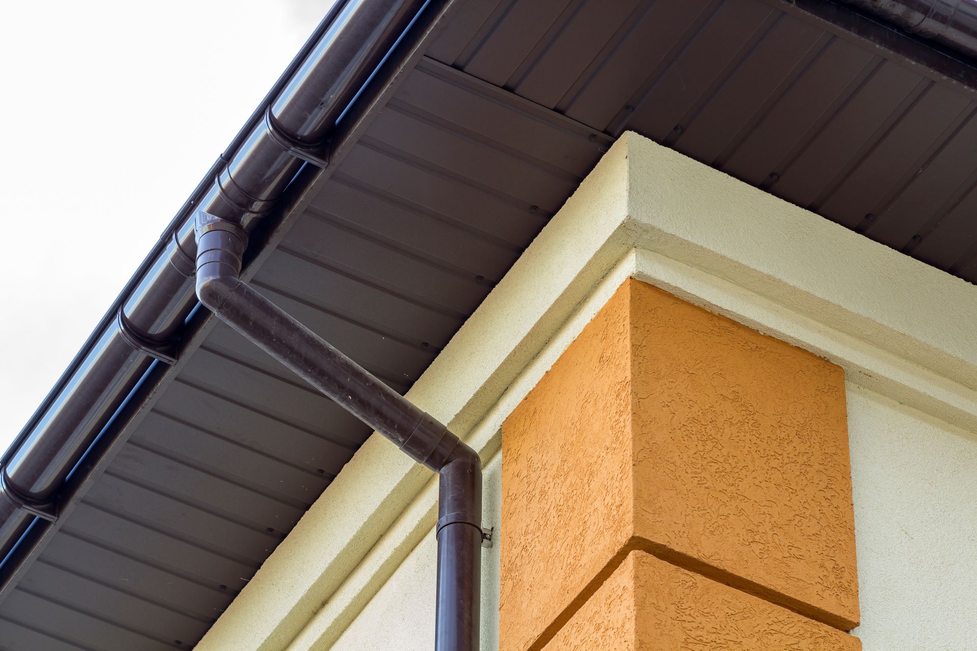 siding installation, a newly renovated house sporting black siding that transforms its exteriors