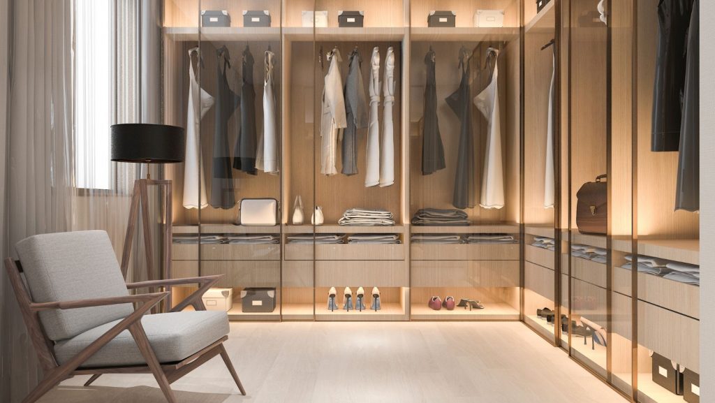 Walk-in-Closet-Organization