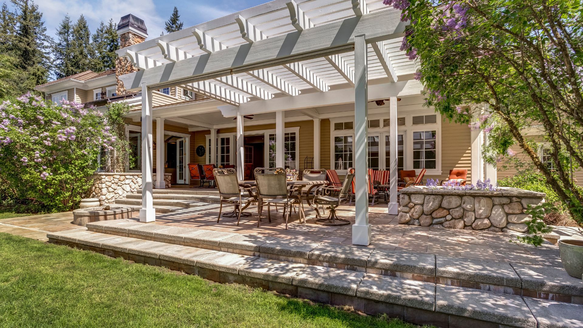 Home renovation contractors offering full-service home remodeling solutions.